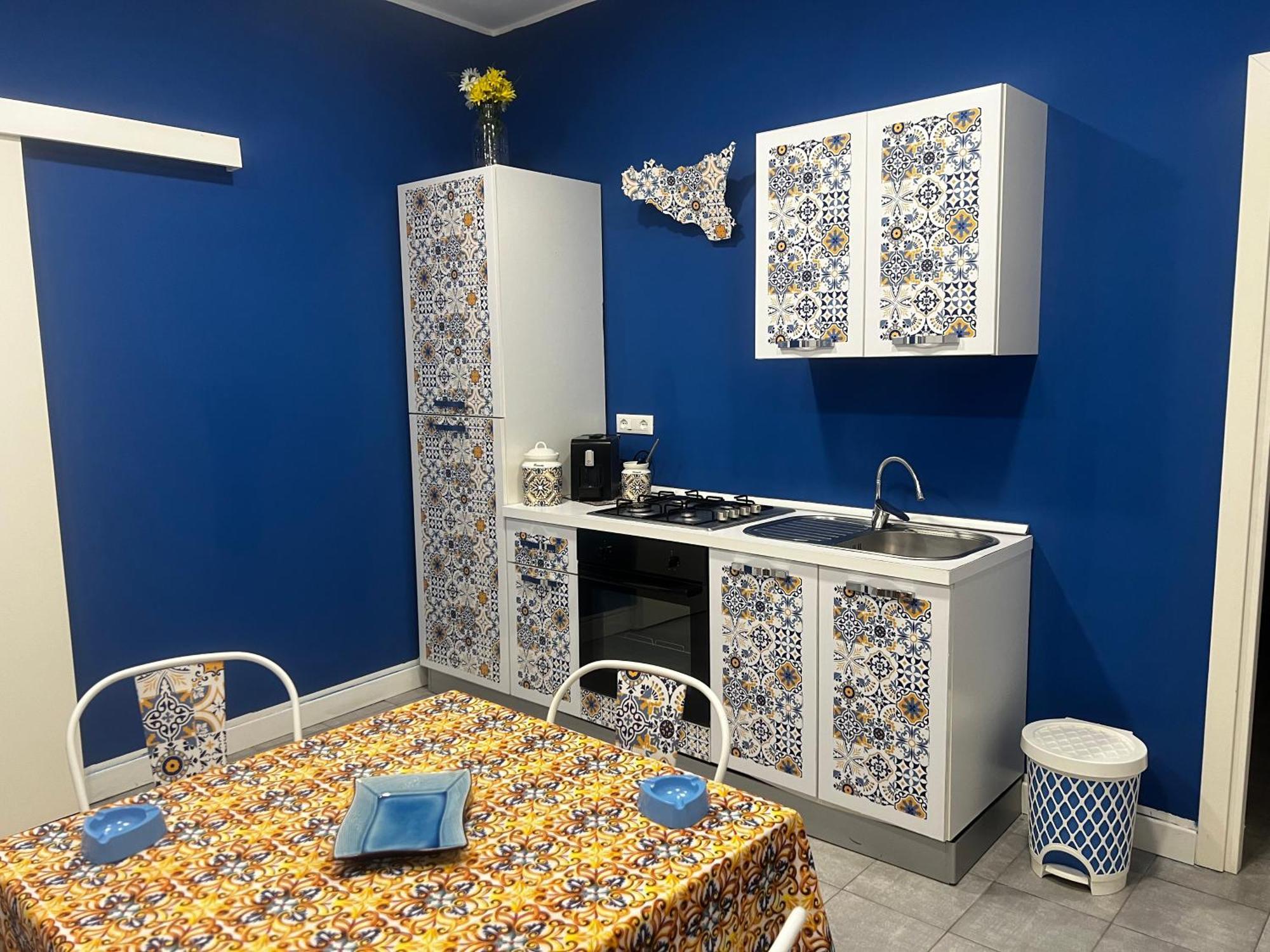 Maqueda Vibes Apartment Palermo Bagian luar foto
