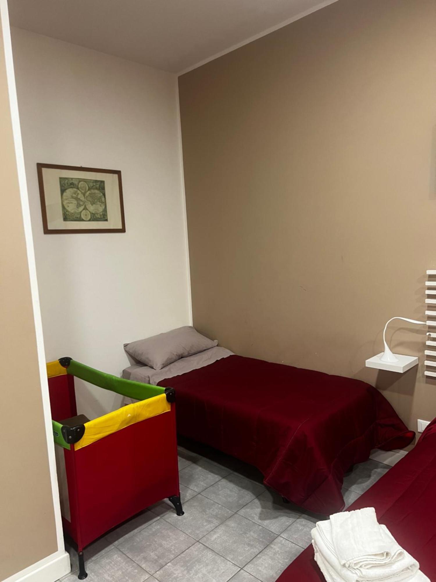 Maqueda Vibes Apartment Palermo Bagian luar foto