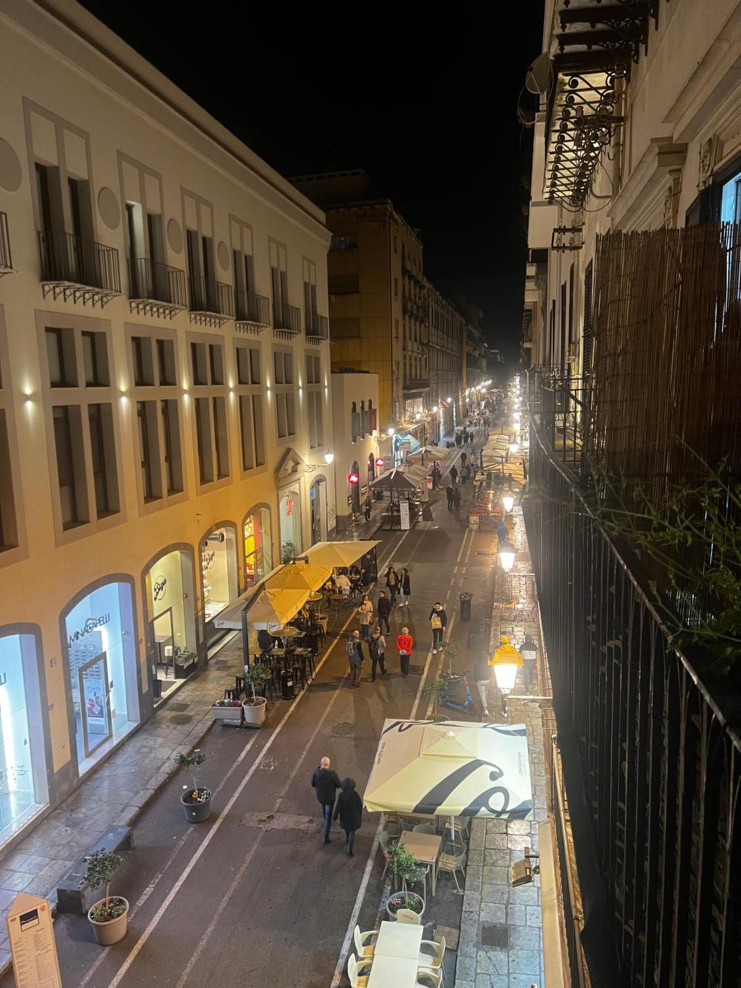 Maqueda Vibes Apartment Palermo Bagian luar foto